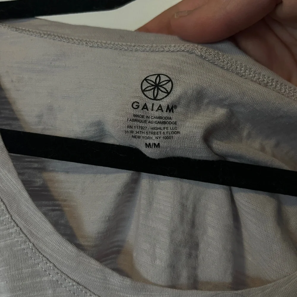 Gaiam Racer Back Tank - Picture 3 of 5